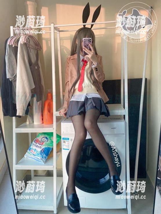 AT鲨的旗袍写真非一般：谁说只要德国啤酒才能冲上头，图包还得来几张！
