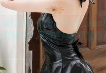 Feilin嗲囡囡 – Jennanni_Jen校园写真：上课睡觉？不如在网盘里翻翻更有趣！