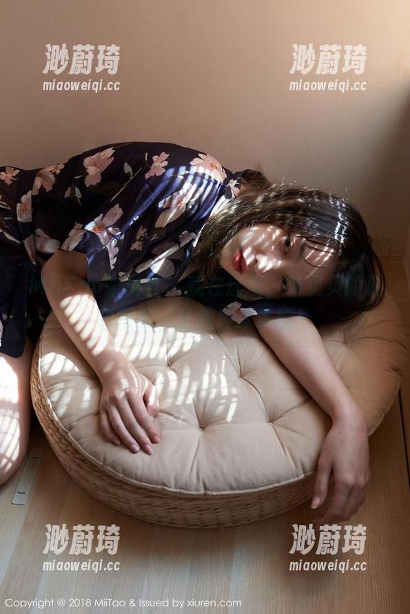 MiiTao蜜桃社-韩贝贝 MiiTao蜜桃社 - 就在这里,韩贝贝的夏日写真,让我种草草帽!
