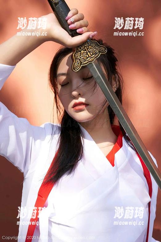 MiiTao蜜桃社 - 这套装穿得云淡风轻，韵莉娜VANILLA写真里被打到的小心脏～