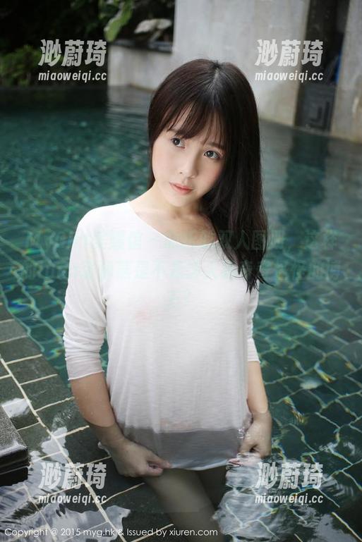MyGirl美媛馆 - 曲折的双人图册，这样的luna张静燕是不是该入选奇奇怪怪的博主？