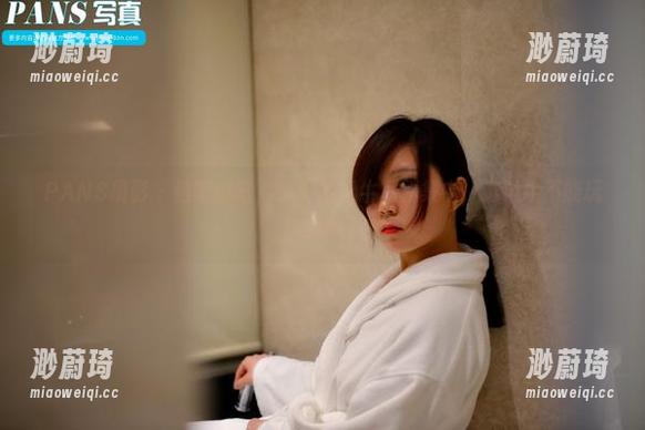 PANS摄影 - 选吧选吧，sisi的奶牛写真集中，谁说牛不能玩花样？