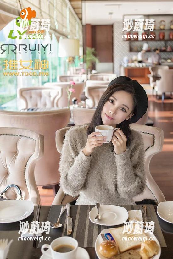 QingDouKe青豆客 - 快来收集美昕Yumi的御姐合集，下载体验女王气息的微妙