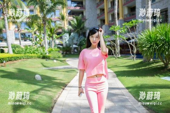 TuiGirl推女郎-王李丹尼 TuiGirl推女郎 - 看呐,王李丹尼的透明合集,似乎有什么在呼唤我?