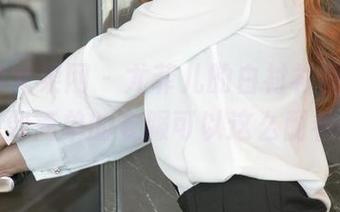 UGirls尤果网 – 尤菲儿的白衬衫图片，谁会想到简单的衣服可以这么耐看嘛！