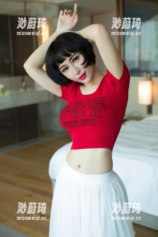 UGirls尤果网 - 张小西Ann职业装图包，福利多得让人流连，太过瘾了吧！