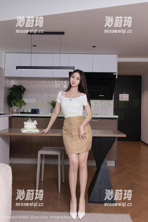 Xiuren秀人网 - Candy糖糖的圣诞：原图，合成那些被丢弃的奇思妙想