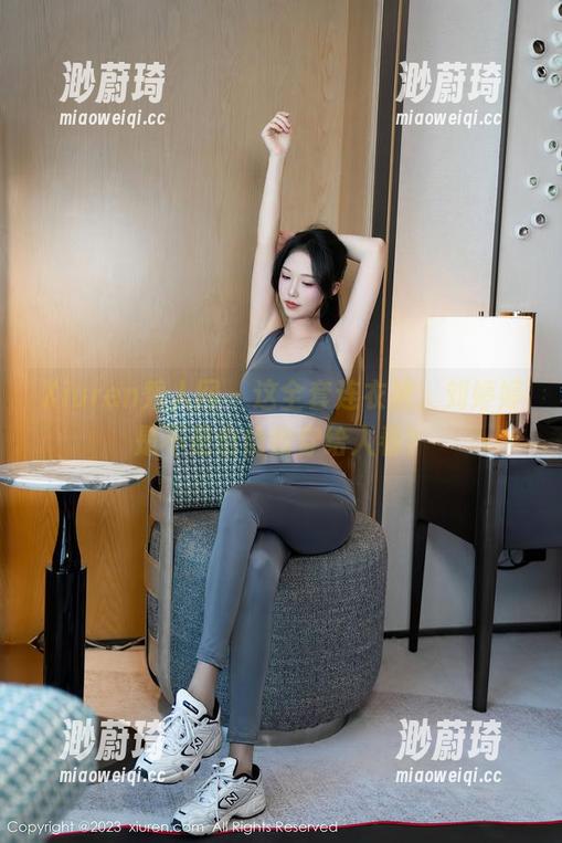 Xiuren秀人网 - 这全套连衣裙，刘婷婷是不是也偷偷穿给人看？
