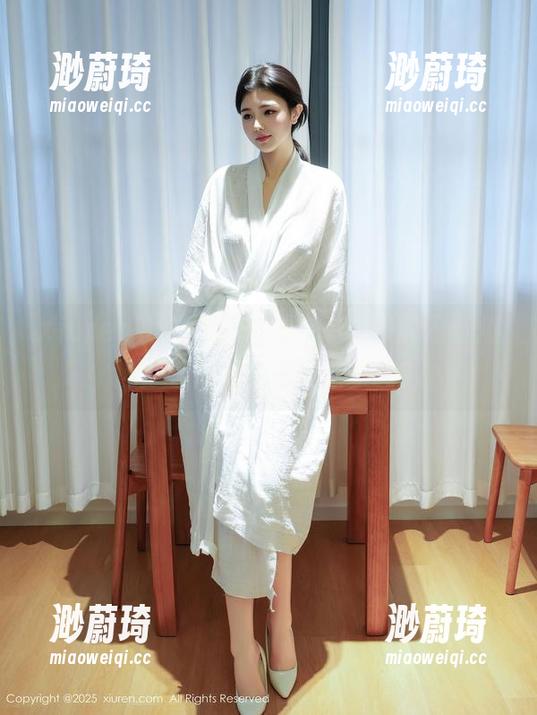 Xiuren秀人网 - 林文文yooki的厨娘精选：菜做好了，你敢来吗？