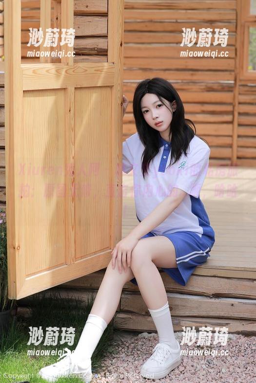 Xiuren秀人网 - 林文文yooki的私房旅拍：原图无修，直击你内心的...呃，哈哈！
