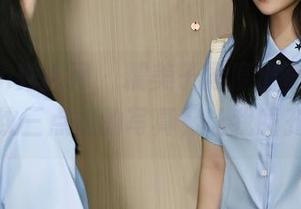 Xiuren秀人网 – 糯美子再度出奇招，粉色条纹三点式的写真，让我瞳孔放大
