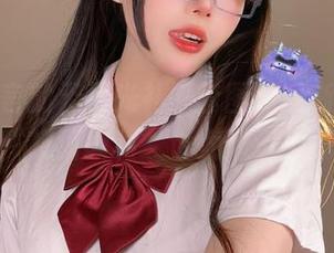 看完九言的无圣光礼服套图，逐渐在想，“反面教材”也太遥远了。