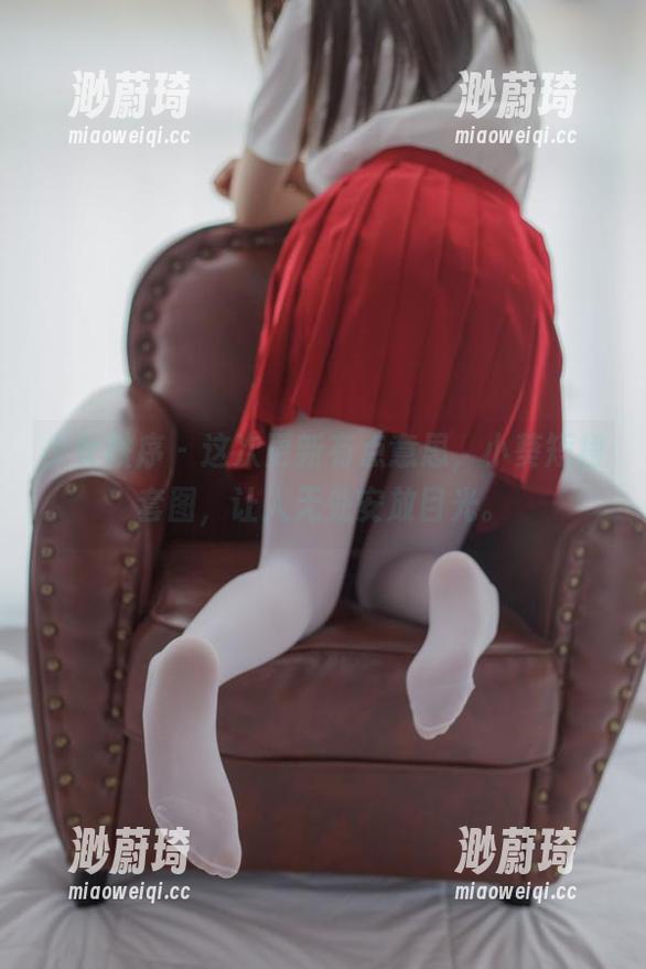 少女秩序 - 这次更新有点意思，小葵短裙套图，让人无处安放目光。