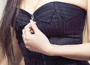 尤果网 – 吊打你的审美标准，免费美替写真——裤里丝，脑洞随便开！