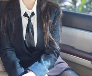 尤蜜荟 – 娜露Selena的清纯写真作品——这完全是阻挡不了的兔子风暴，一看就动人无比！