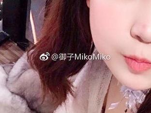 每一张图片都在说：看，我就是御子Yumiko，皮衣加持下的时尚气场！