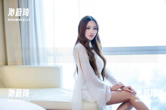 推女郎 - 福利来了！娜露的礼服照，你敢一点点不点开吗？