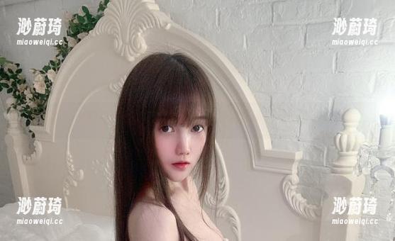 在星野咪兔的图包里，花开的声音竟然如此动听……但那女孩呢？