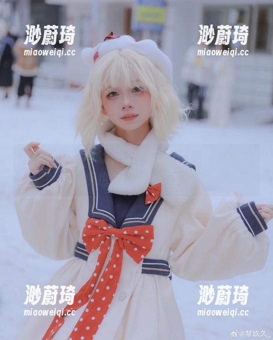 定制于清青琴玖：小厨娘的风韵，居然让厨房也变得那么吸睛。