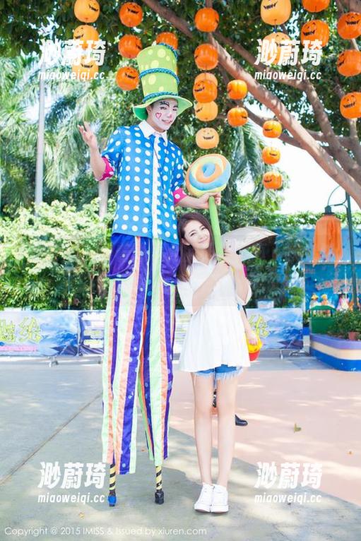 爱蜜社 - 看着张思允的天使写真，我突然对忘记上头发定型有了新定义！