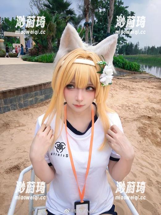 脚步轻盈，看特软儿Sona原图里的裤里丝舞动起来