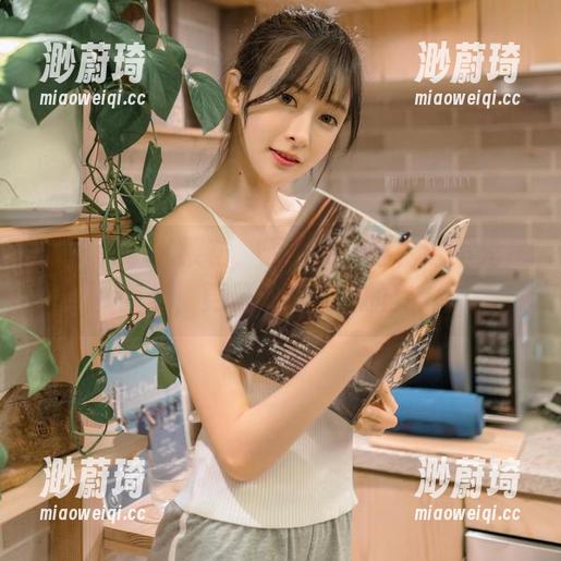 王羽杉的JK樱花，原图和精选，这不光是画像，更是儿时春日的梦。