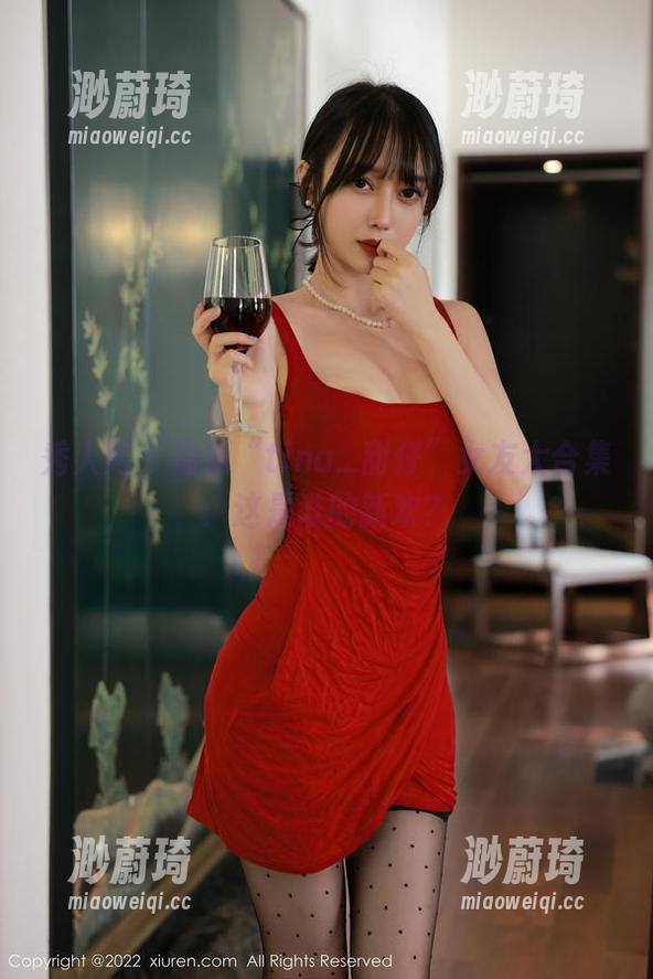 秀人网 - 最新“tina_甜仔”女友大合集：这是谁的新欢？