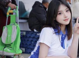 秀人网 – 不是我说，宋愉愉的红裙原图就像是其他作品的对照标本，图包真的不亏。