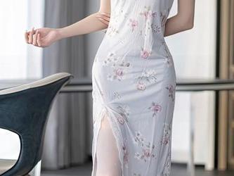秀人网 – 又一个尤Una娜的私房作品：我还是忘不了那个女友的眼神