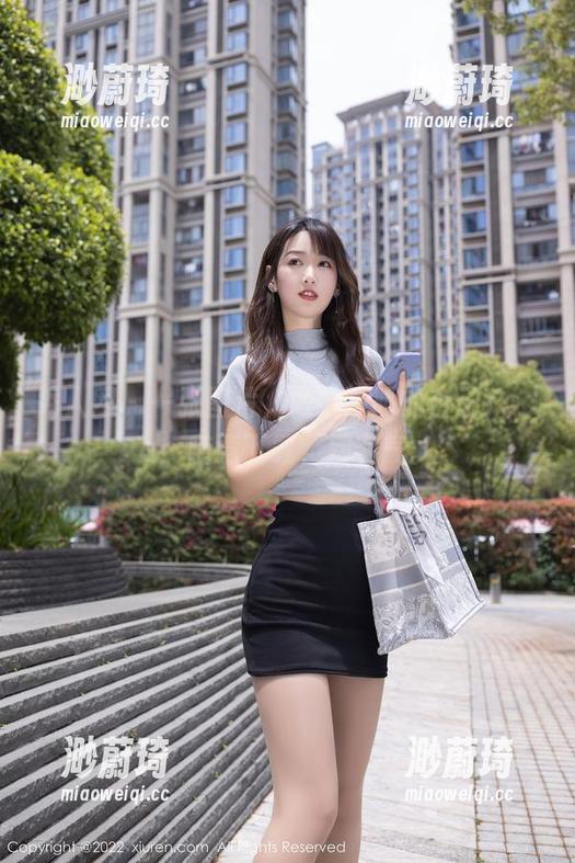 秀人网 - 一张图片，做个透明的杏子Yada：随意下载，别客气。