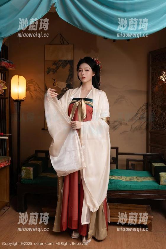 秀人网 - 林乐一修女的写真：天使与恶魔的静默碰撞