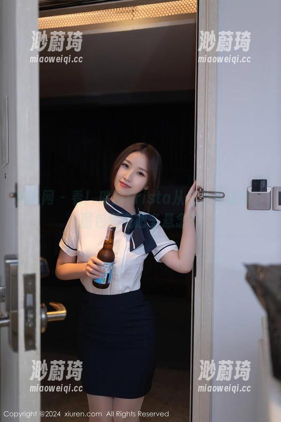 秀人网 - 看！瑞莎Trista从白色中走来，图包里有超多悬念！
