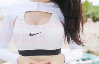 美媛馆 – 在王馨瑶yanni的泳池作品里，你可能会静静地想：这水有谁不想进？