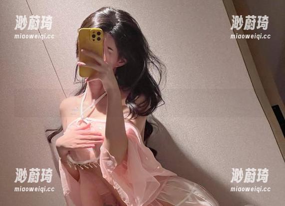 微密圈 - 大胆归来，葛征的牛仔辣妹写真又来撩了！