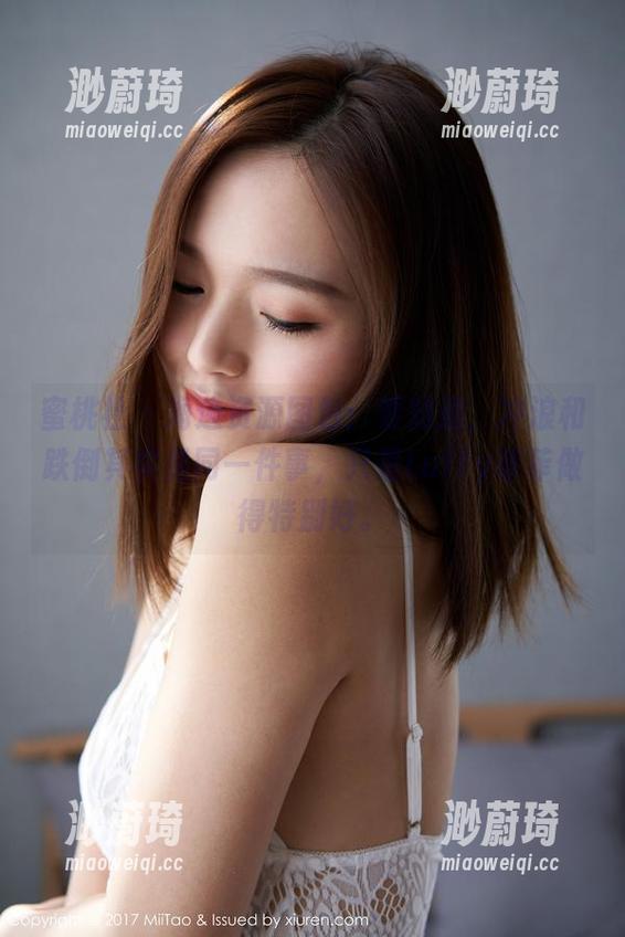 蜜桃社 - 海边资源图包：要知道，冲浪和跌倒其实是同一件事，只是Luffy菲菲做得特别好。
