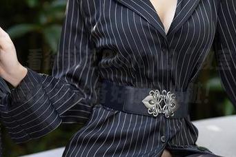 语画界 – 看徐莉芝Booty的“教室”，下载前请准备好你的心脏！