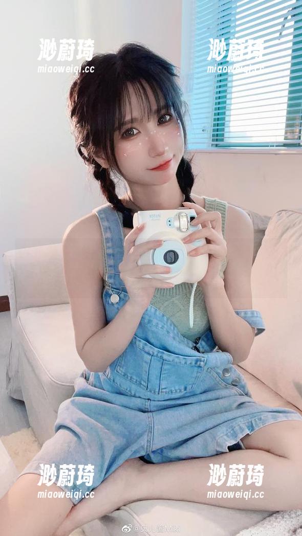 贝儿酱Miki 贝儿酱Miki的学姐形象在线,啥?居然还是高清的,我眼睛要输液了!