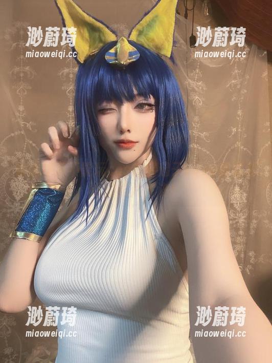 谁说仆系不能玩cos？起起子vvvv教你装逼的照片秘诀！