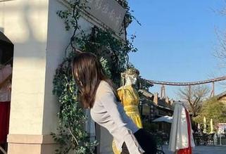 微密圈 – 金希儿，写真姐姐如画，光影玩得不要不要的！