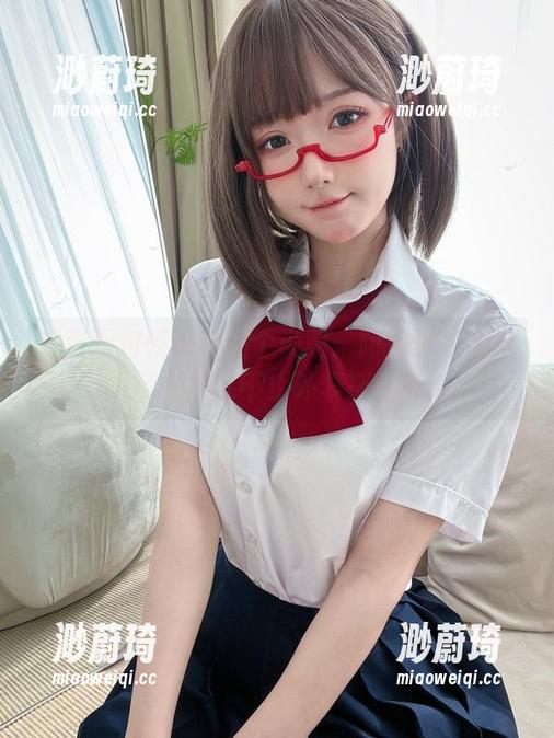 阿包也是兔娘 每张图包都应该加个说明:阿包也是兔娘的纯欲女友不止外表那么单纯
