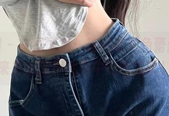 微密圈 – 在线图集：陈佩奇黑色蕾丝，快来解锁这层迷雾中的诱惑吧！