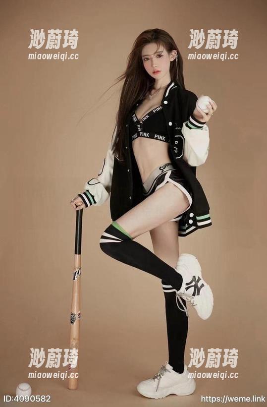 微密圈 - 黎允熙baby示范学姐态度，定制图集让人不自觉想多看几眼
