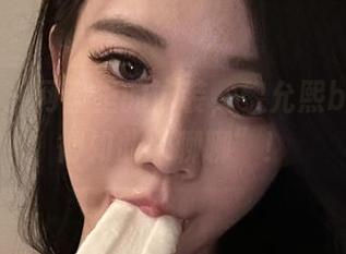 微密圈 – 网盘里的泳装，黎允熙baby穿得如此“聊聊”！